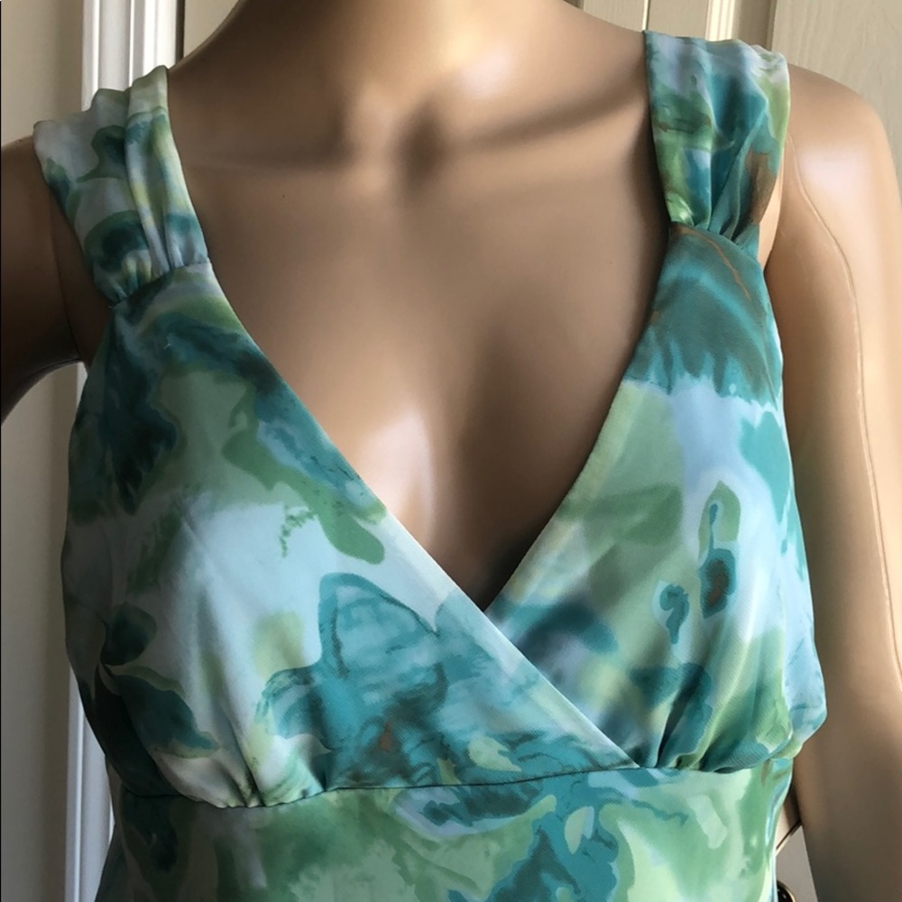 Soft Green Top with Ruffle Bottom - Picture 2 of 4